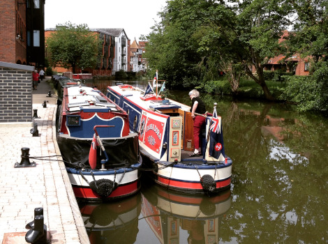 Tonbridge Town
                        Quay